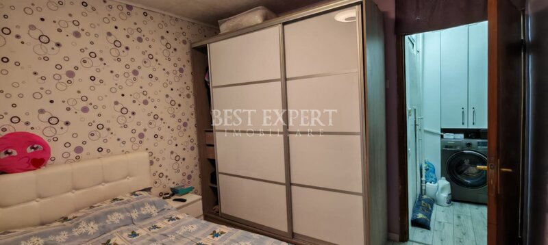 Titan Apartament 4 camere  cu geam la baie, bloc reabilitat, 5 min metrou Titan